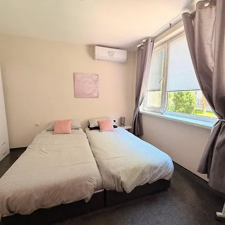 2 Bed Including Free Airport Ride דירה *